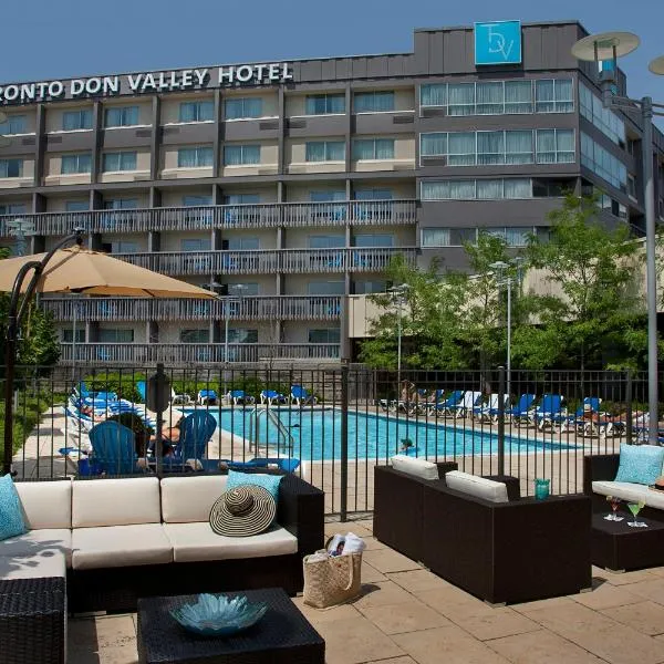 Toronto Don Valley Hotel and Suites, готель у місті Agincourt