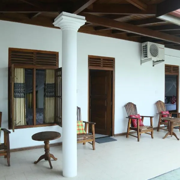 Villa Koggala, hotel a Malalagamaduwa