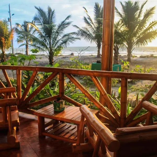 Seaside Garden Ecolodge Mompiche, hotel v destinaci Mompiche