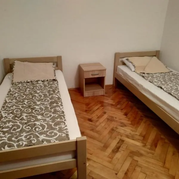 Rijeka Rezevici Apartment, hotel a Rijeka Reževići