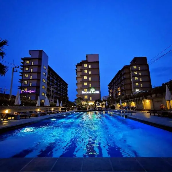 The Mangrove Hotel, hótel í Na Jomtien