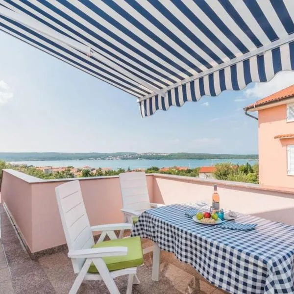Apartment F-4 Klimno, hotel v destinaci Klimno