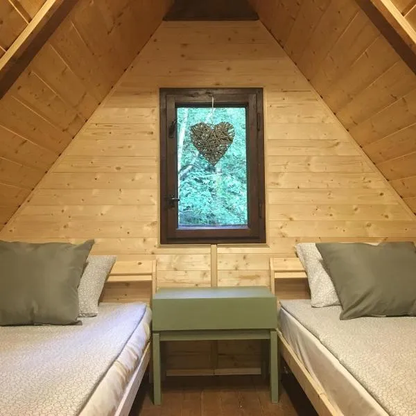 Erdő Kapitánya Vendégház, hotel v destinaci Tata