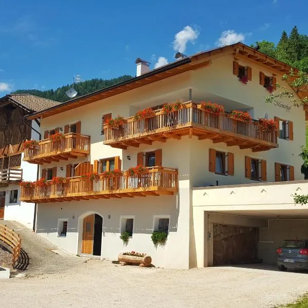 Mesnerhof, hotel in Lauregno