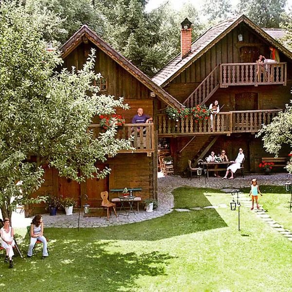 Gästehäuser Anni Ehrndorfer, hotel v destinaci Ried im Innkreis