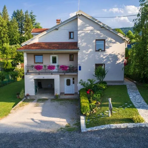 Breza Guesthouse, מלון בBrezovac