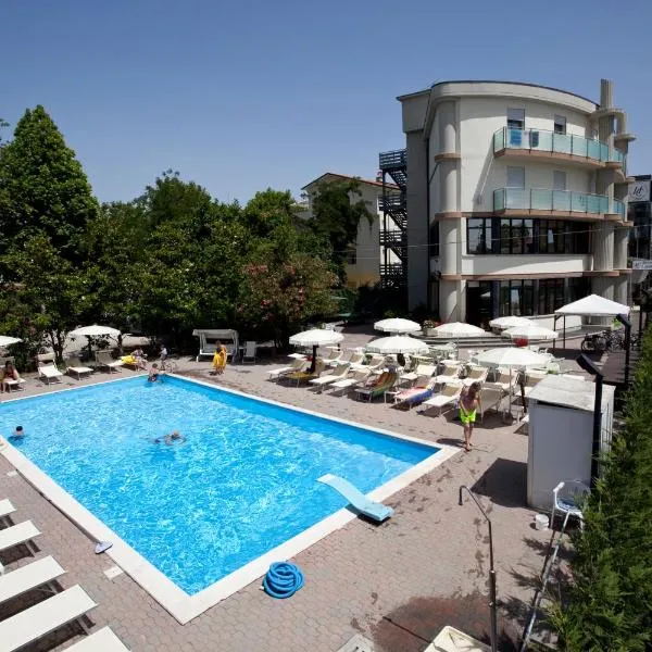 Hotel Capitol, hotel v destinácii San Mauro a Mare