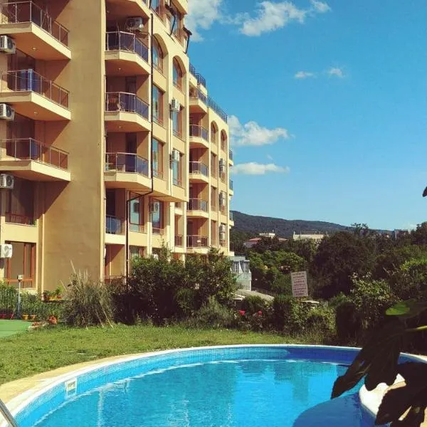 Riviera Sea VillageApartments Golden sands, hotel in Golden Sands