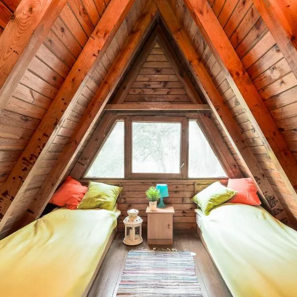 Domki jak PRLu w Camp LIPNO, hotel in Stęszew
