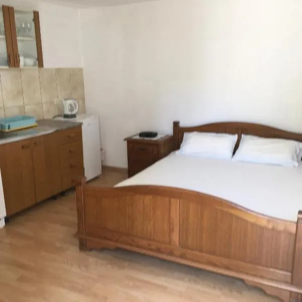 Apartman Nadia โรงแรมในคาร์โลบัก