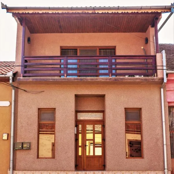 Casa Mio, hotel v destinaci Moldova Nouă