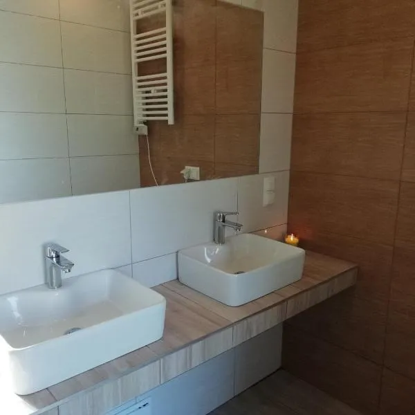 Tropikalny Zakątek, hotel v destinaci Sarbinowo