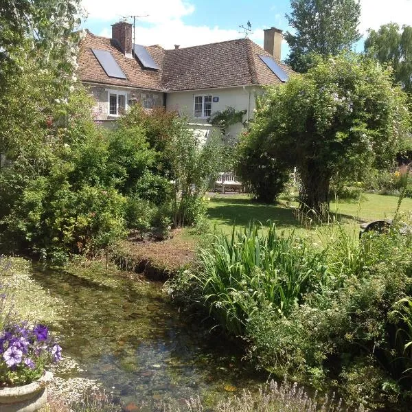 The Mill House, hotel in Berwick Saint James