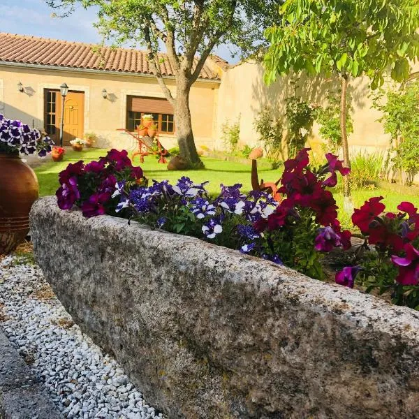 Casa rural del labrador, hotell i Retortillo