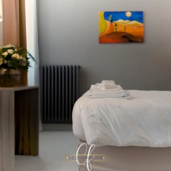HÔTEL LE CHAPON FIN, hotel v destinaci Moissac