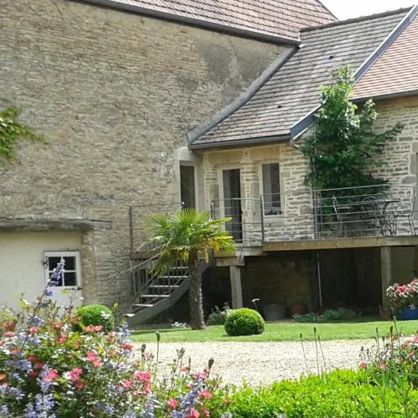 10 Côté Cour, hotel v destinaci Chaux