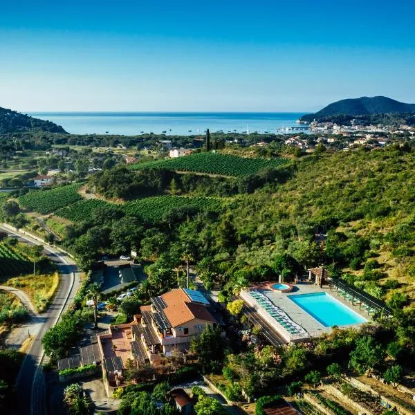Al Barcoco, hotel v destinaci Marina di Campo