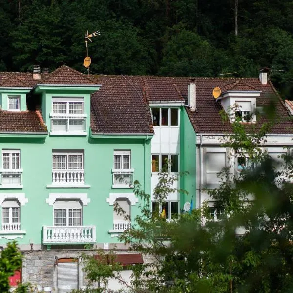Alojamiento Calzada Romana, hotel v destinaci Belmonte de Miranda