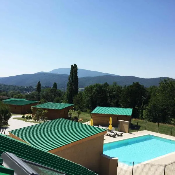 Les Chalets de Saint Maurice (Dieulefit), hotel v destinaci Dieulefit