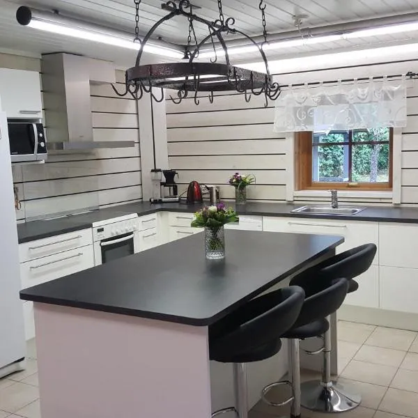 Villa Hulda, hotel in Heinola