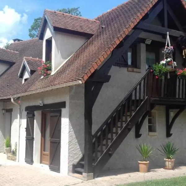 à l'orée du bois, hotel in La Villeneuve