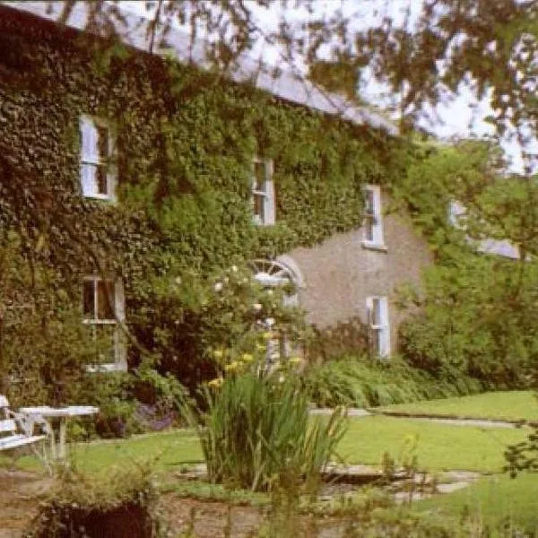 Cullintra House, hotel in New Ross