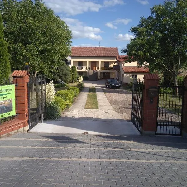 Apartamenty Warka, hotel v destinaci Warka