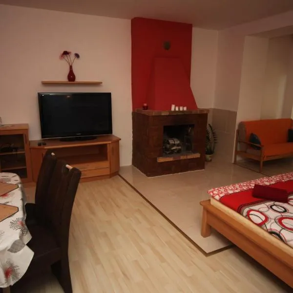 Penzion V Roklich & Apartments V Roklich, Hotel in Říčany