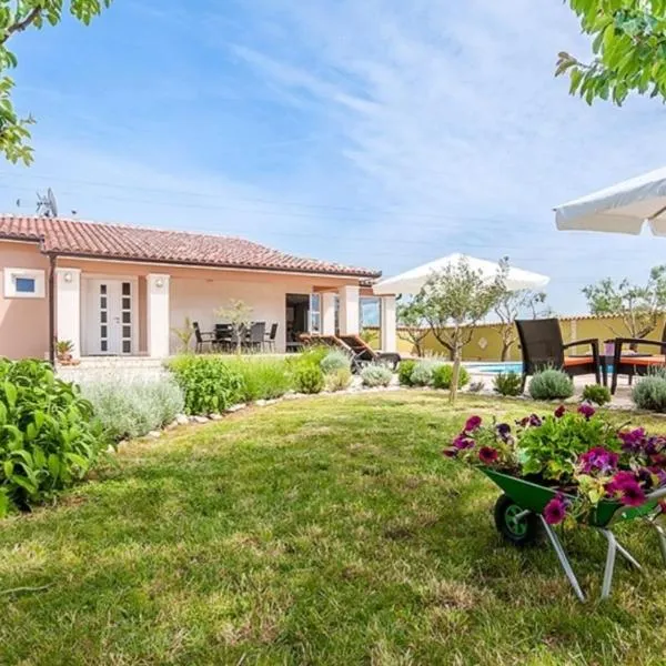 Villa Zafirah Pula, hotel v destinácii Pula