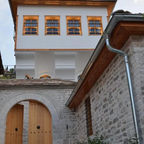 Argyropolis Boutique Hotel, hôtel à Gjirokastër