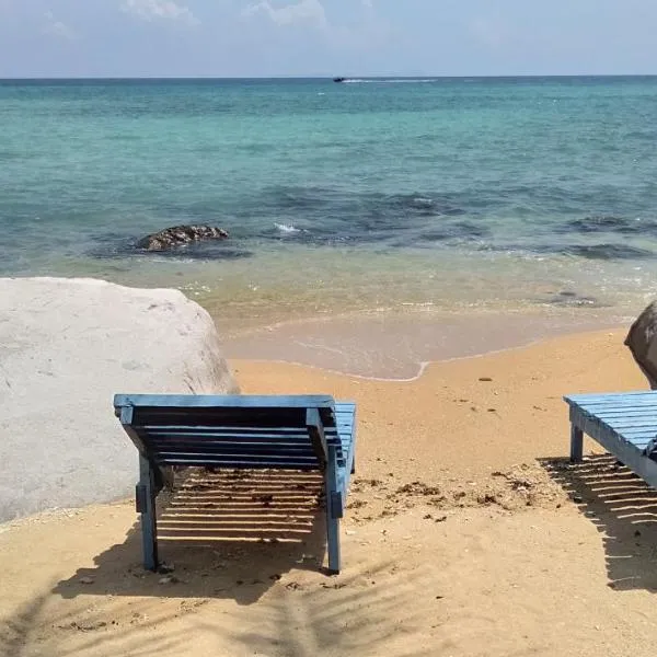 Beach House, hotel in Tioman Island