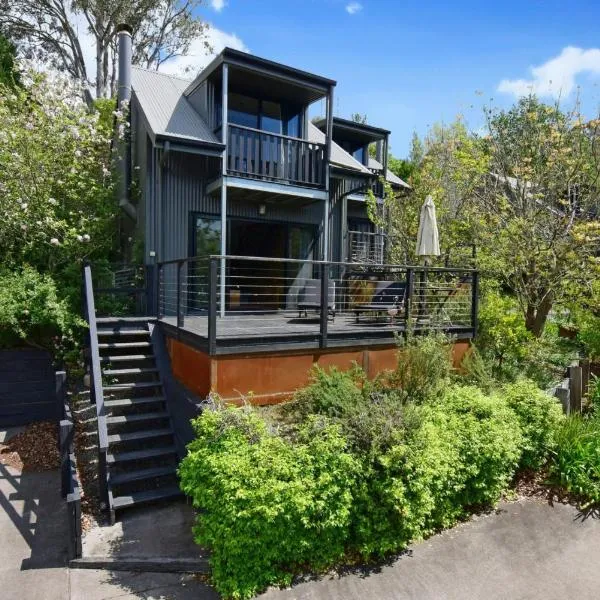 Cloudsong Chalet 1 Close to the village centre, hotel a Kangaroo Valley