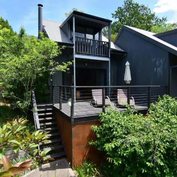 Cloudsong Chalet 3 Close to the village centre, hotel in Kangaroo Valley