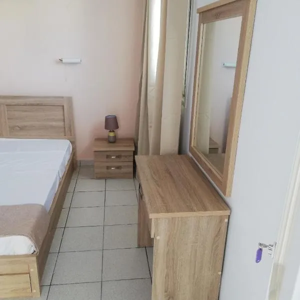 Blue Rooms – hotel w mieście Agia Kiriaki Beach