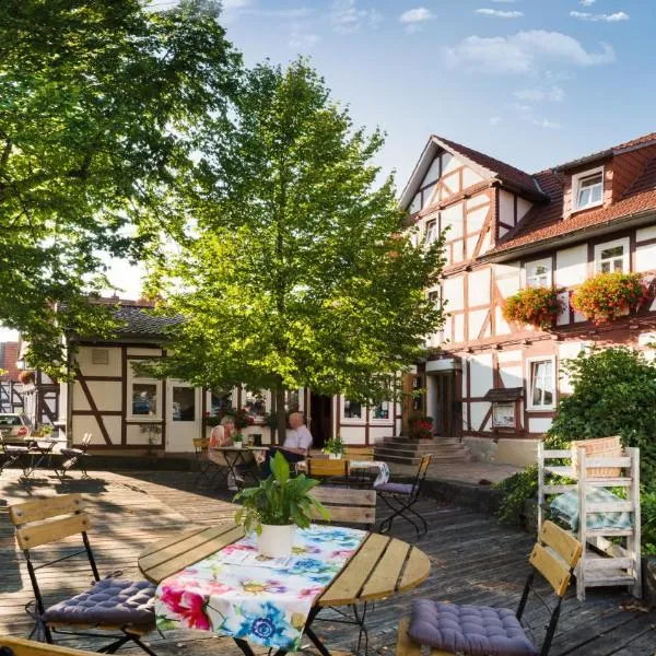 Landhotel Gemeindeschänke, hotell i Treffurt