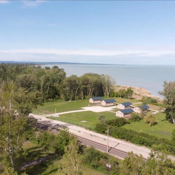 Napsugár Club és Panzió, hotel v destinaci Fonyód