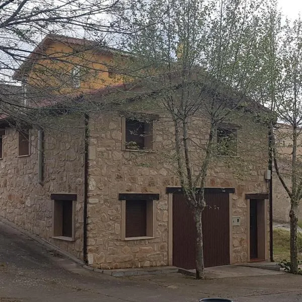 Casa Rural El Retiro de los Casasola, hotel u gradu 'Torremocha del Pinar'
