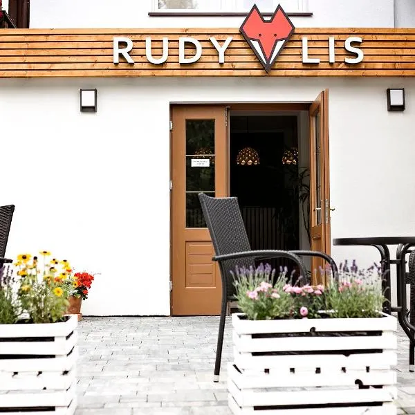 Rudy Lis Szczyrk, hotel u gradu Pietrzykowice