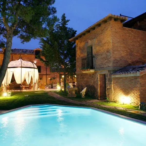Hotel Boutique Real Casona De Las Amas, hotel u gradu Azofra