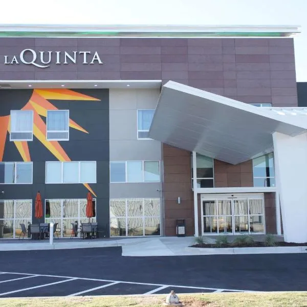 La Quinta by Wyndham Perry, hotel v destinaci Perry