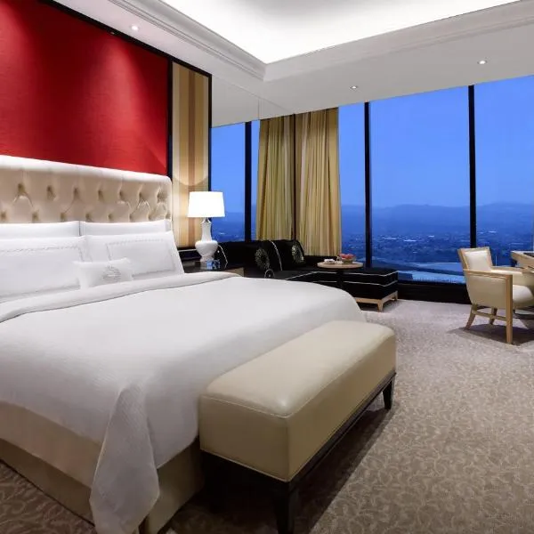 The Trans Luxury Hotel Bandung, hotell Bandungis