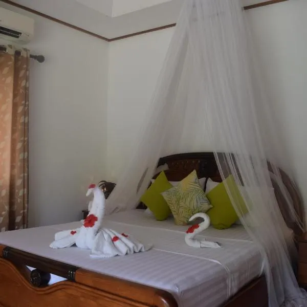 Chalet Bamboo Vert, hotel v La Digue