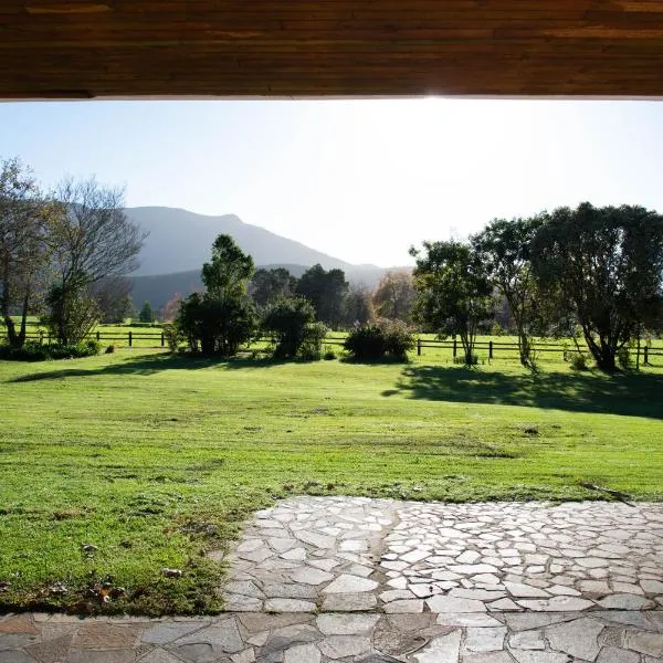 Natures Way Farmhouse, ξενοδοχείο σε The Crags