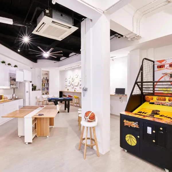 BEAT. Sports Hostel, hotel in Singapore