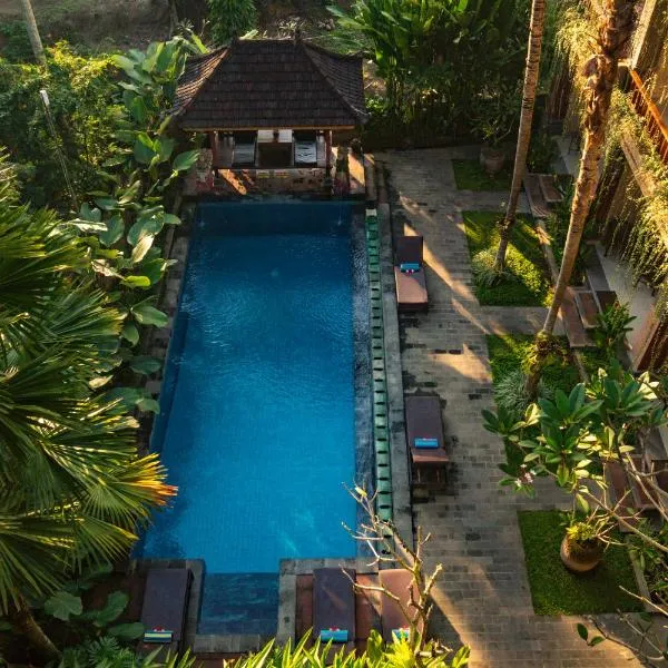 アラム テラス コテージズ（Alam Terrace Cottages）、ウブドのホテル