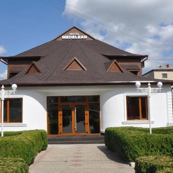 MEDELEAN HOTEL, hotel v destinaci Komrat