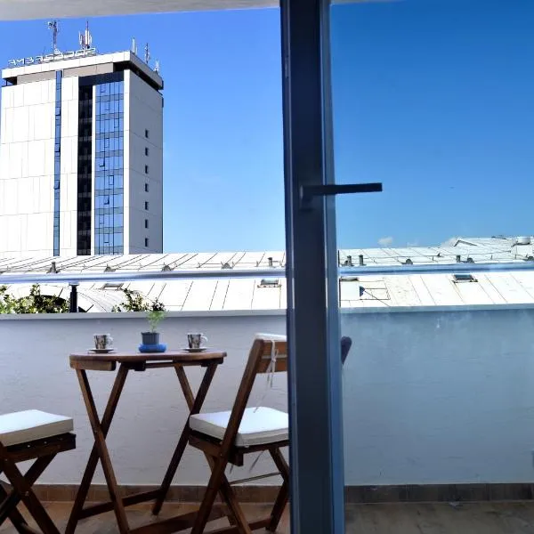 City Center Lux Apartment Dorotea, hotel v destinaci Niš
