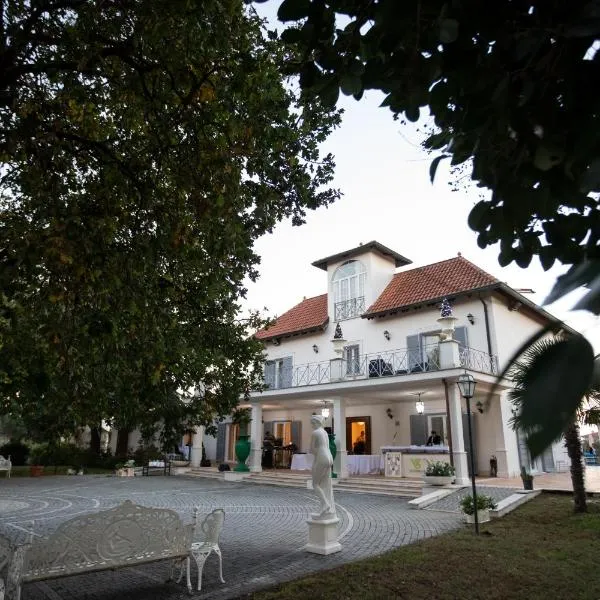 Villa Strampelli, hotel u gradu 'Pomezia'