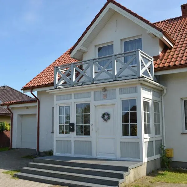 Dom Nadmorski "Casa Azul" Gdynia Kosakowo, khách sạn ở Mechelinki