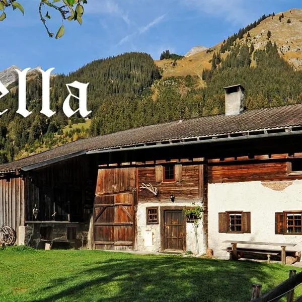 Ferienhaus Wella, hotel v destinaci Holzgau